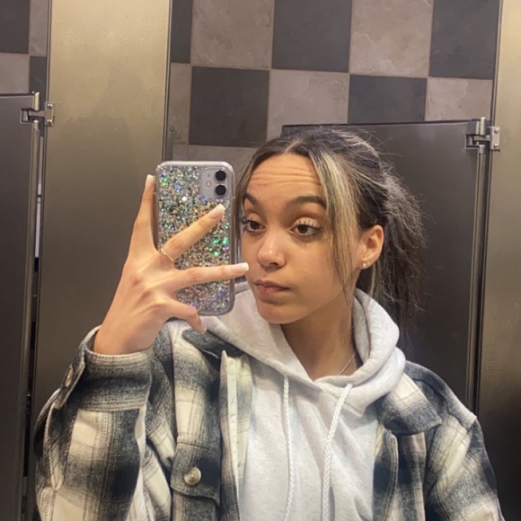 Meet your Posher, Carlissa - Picture 1 of 1